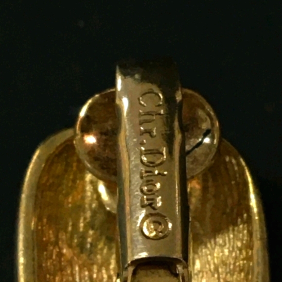 Christian Dior Silver Rhinestone & Gold Tone Clip On Earrings (EUC)✨️🤍✨️ - Picture 8 of 8